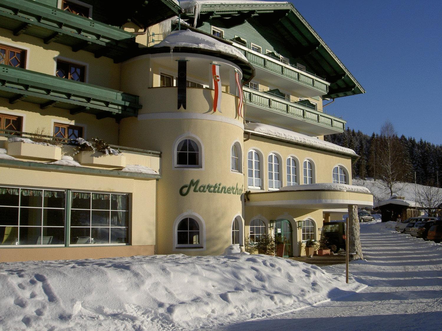 Wohlfuehlresort Und Feriengut Martinerhof Санкт-Мартин-ам-Тенненгебирге Экстерьер фото
