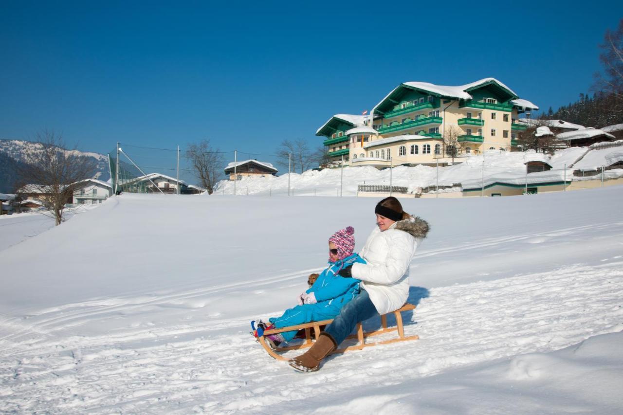 Wohlfuehlresort Und Feriengut Martinerhof Санкт-Мартин-ам-Тенненгебирге Экстерьер фото