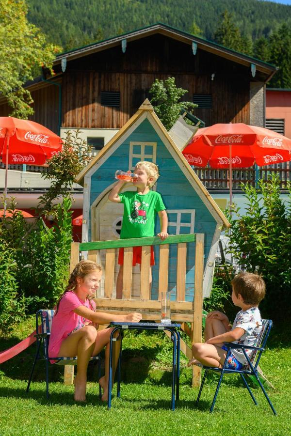 Wohlfuehlresort Und Feriengut Martinerhof Санкт-Мартин-ам-Тенненгебирге Экстерьер фото